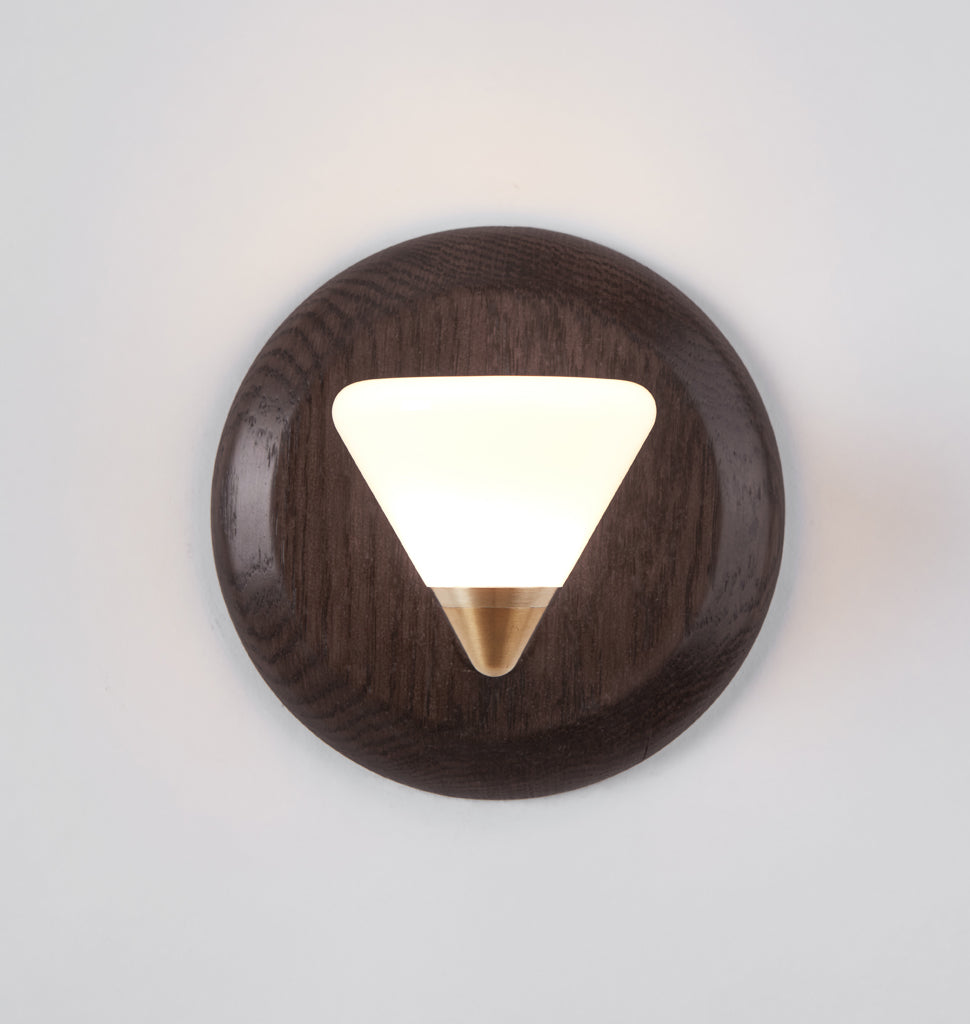 Sconce (Oxidized oak/Brushed brass)
